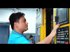 PCの工場を探検する